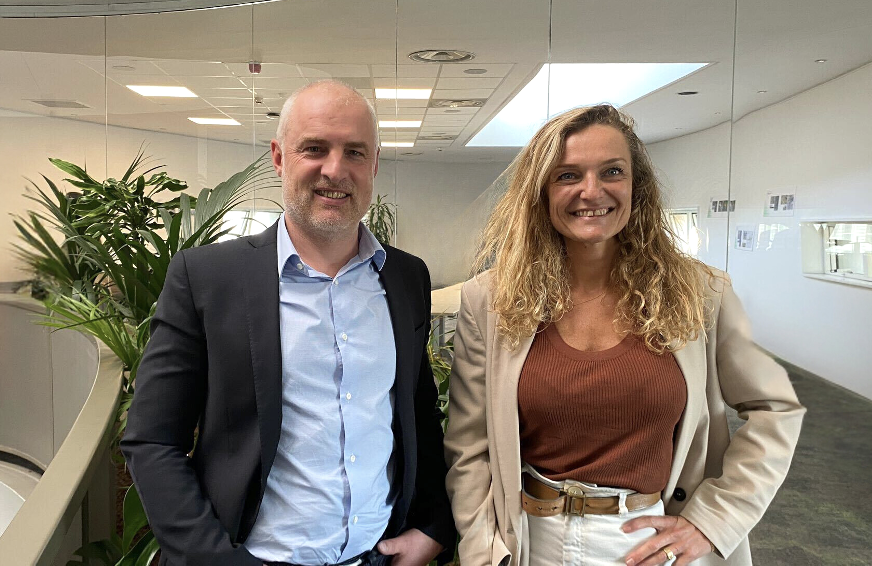 Sébastien Zecchini, CEO de Valiuz, et Sandrine Clion, DG d’Imediacenter