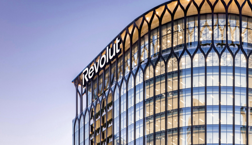 Image à la une de l'article Revolut confirme son modèle atypique de plateforme financière
