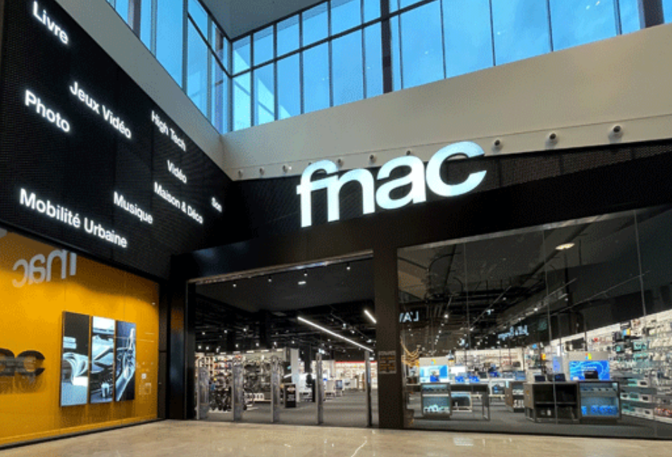 Image à la une de l'article Face à l’offensive du Chinois JD.com, Daniel Kretinsky lance une OPA pour verrouiller la gouvernance 