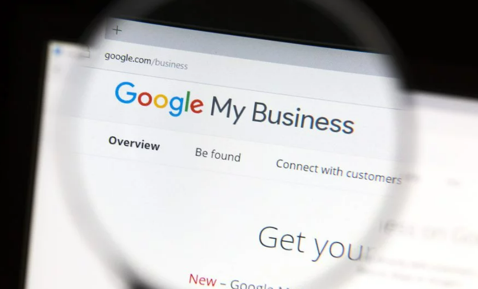 Image à la une de l'article Google teste le bouton RCS dans les fiches Google My Business aux côtés du bouton WhatsApp