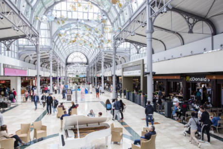 Featured image of the article Retail media: Klépierre signs with Seiki to refine audience measurement in malls